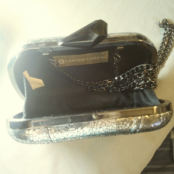 Purse - Picture 3 of 4